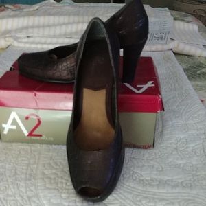 Aerosole Peep Toe Pump